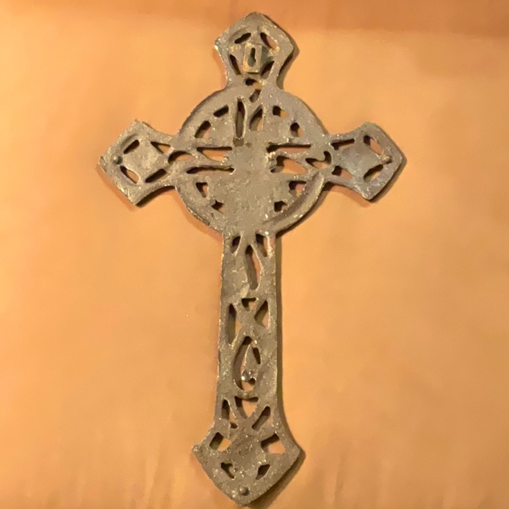 Cast Iron Celtic Cross - Picture 4 of 4